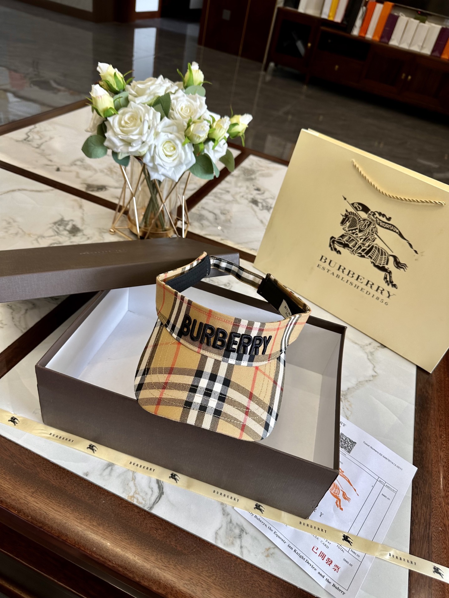 burberry hat model 06